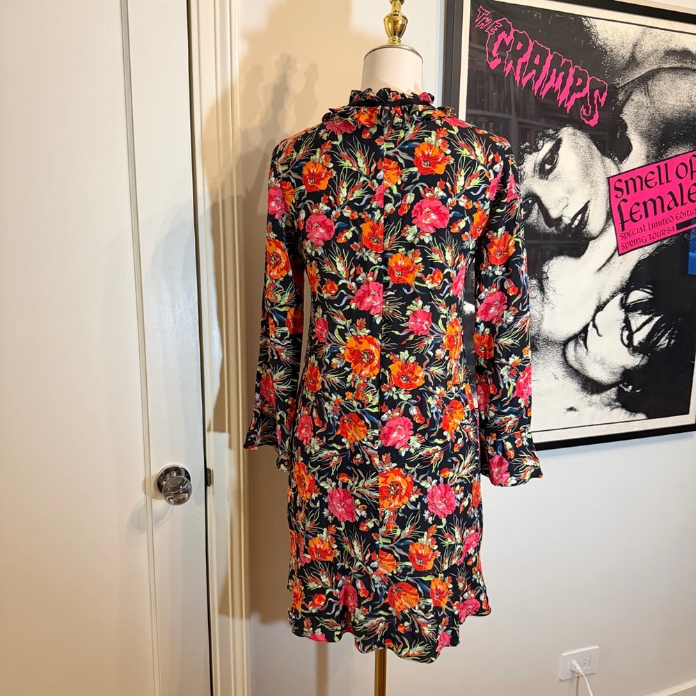 Valentine’s Day! Sandro Paris Doreen Mini Dress 100% Silk Dark Floral Size Small - Picture 5 of 9